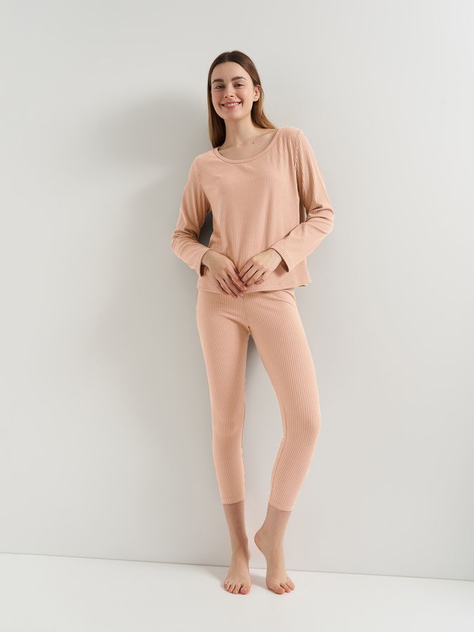 Женская пижама лапша топ и лосины пудрового цвета 230439 фото