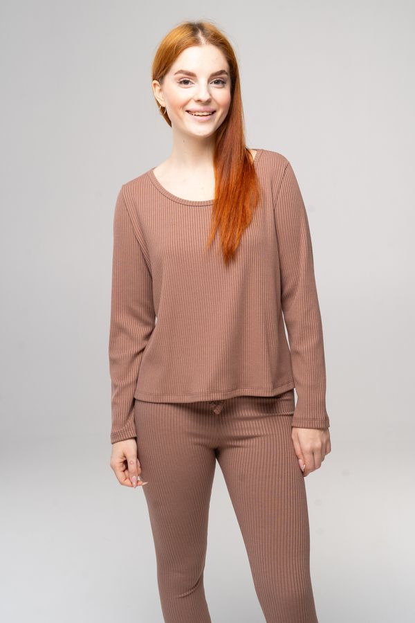Жіноча піжама лапша топ та лосини світло-коричневого кольору 230439 фото