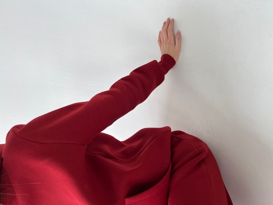 Костюм жіночий утеплений бордовий худі та штани 111009_red фото