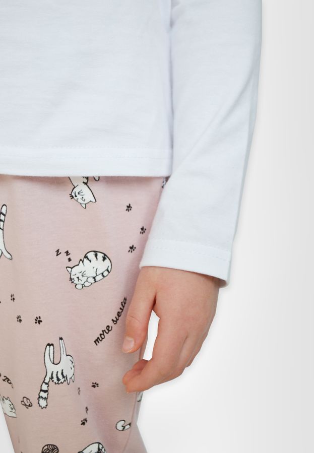 Пижама для девочек белая с котиками 210568 фото